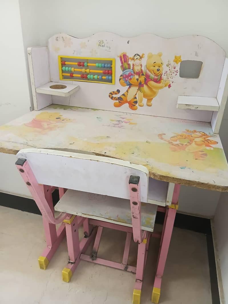 kids study table 1