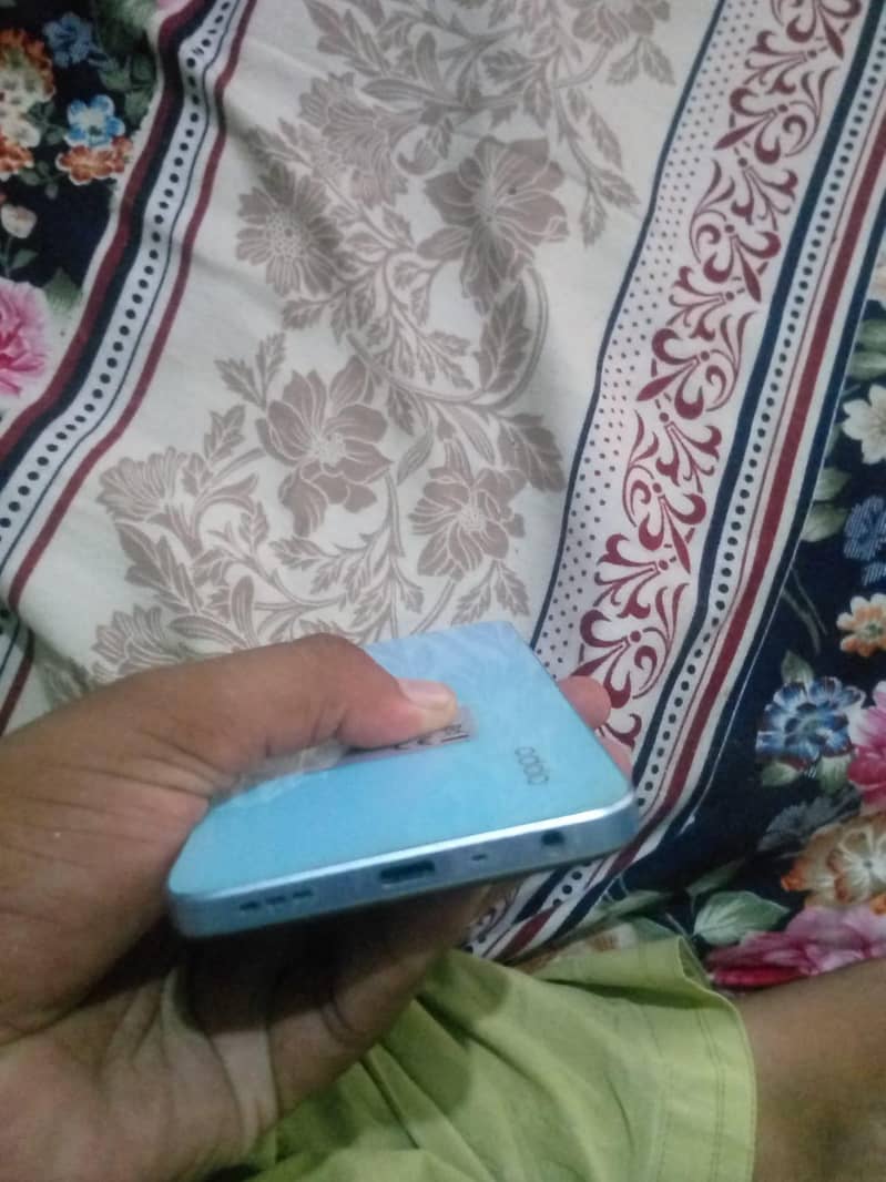 OPPO A18 1