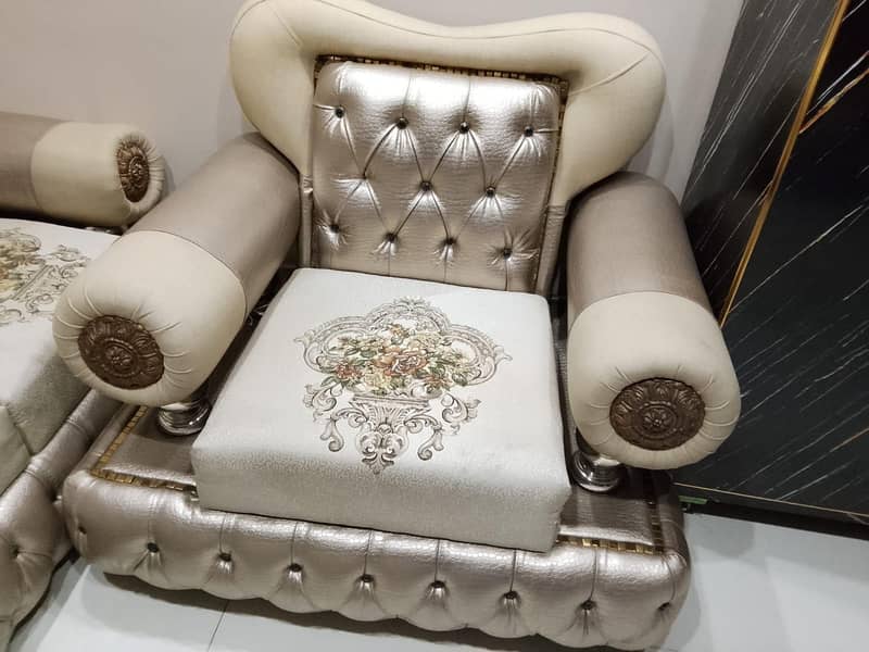 Use sofa set 4