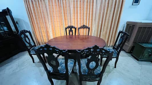 Dining table set 6 seats condition 10/5