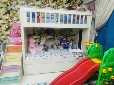 Kids bed