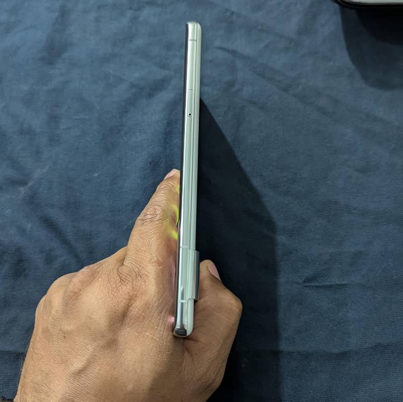 Google Pixel 7 Pro 4