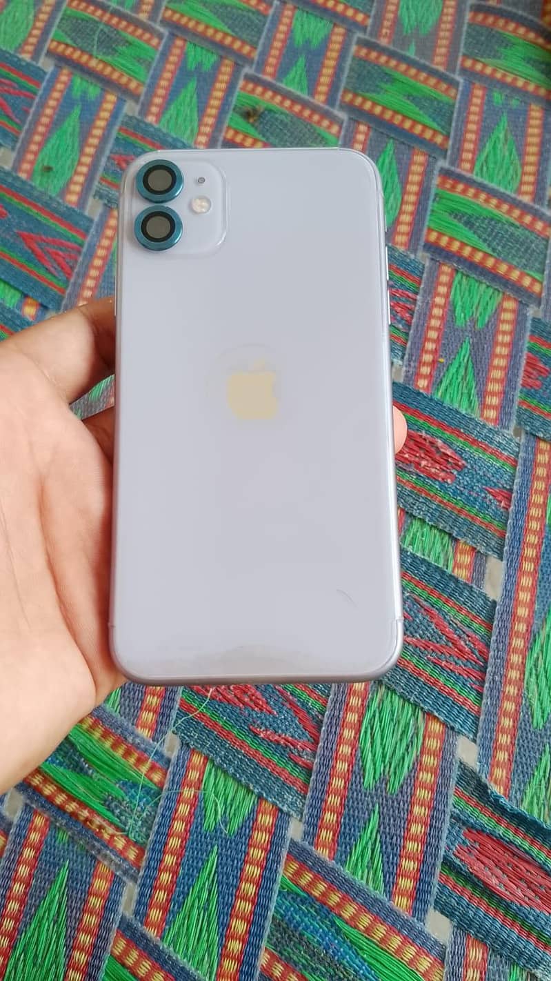 Apple iPhone 11 0