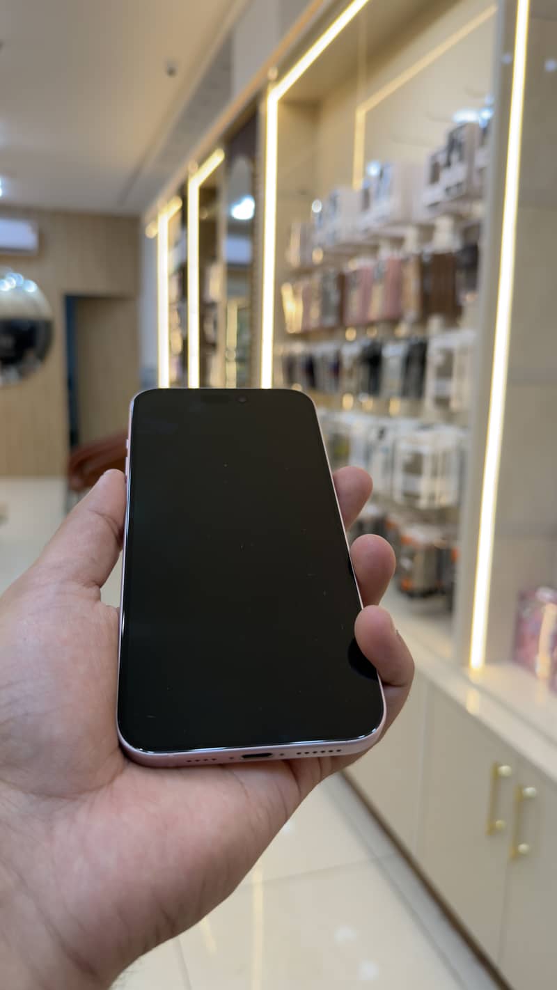 Apple iPhone 15 plus 5