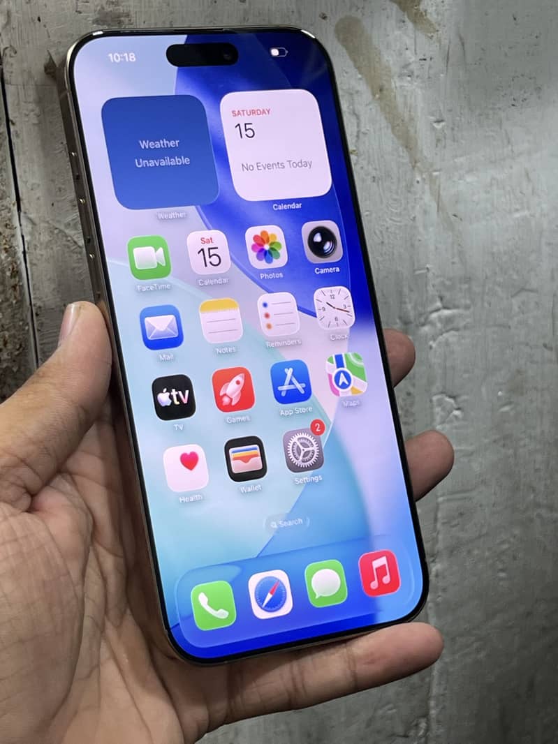 Iphone 16 Pro max 4