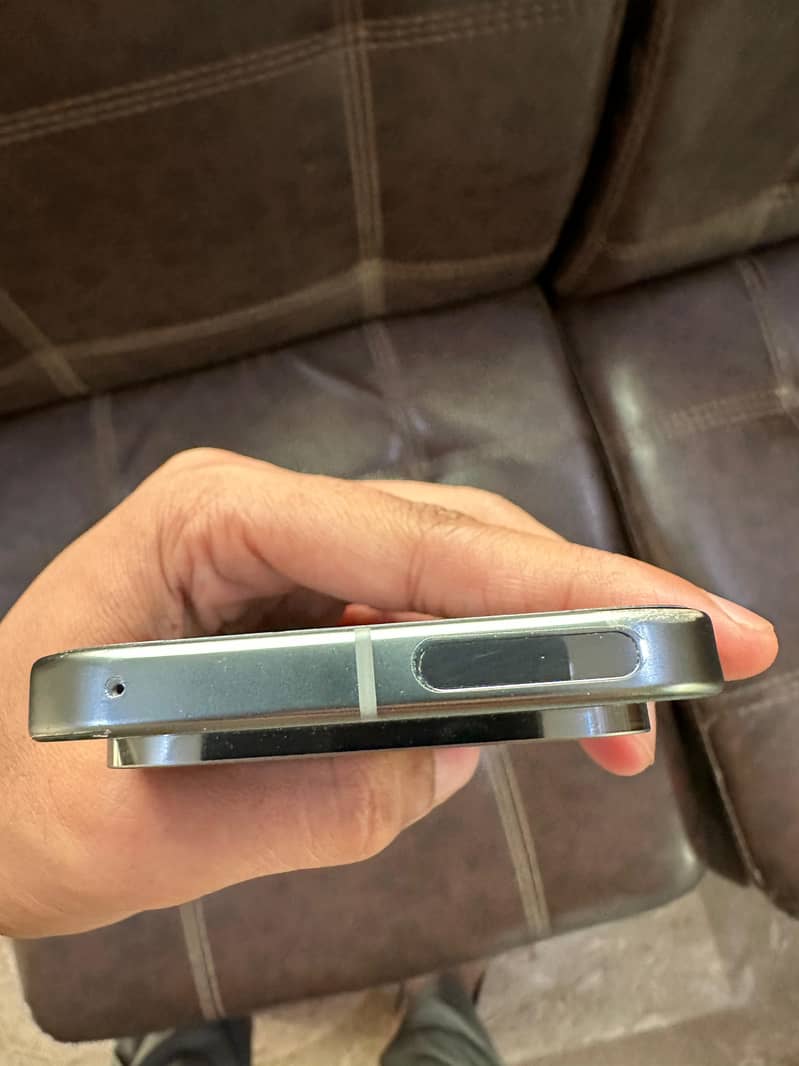 Google Pixel 9 Pro 4