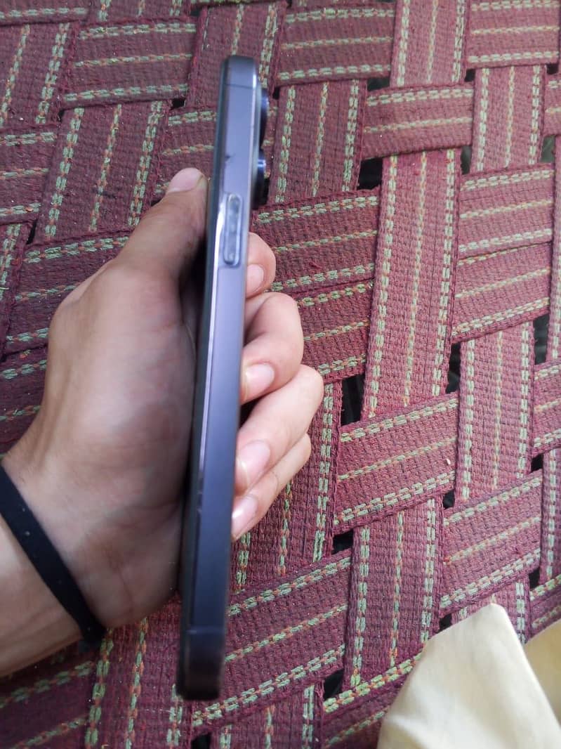 Apple iPhone 14 Pro Max 11
