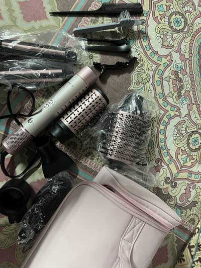Hair styler / Hair dryer / Hair styler kit