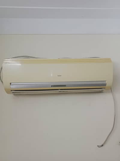 Haier 1.5 ton split Air conditioner.