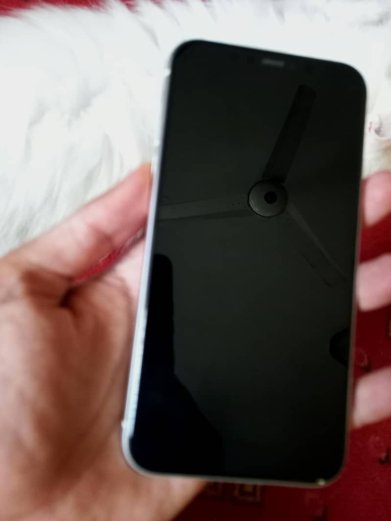 Apple iPhone 11 8