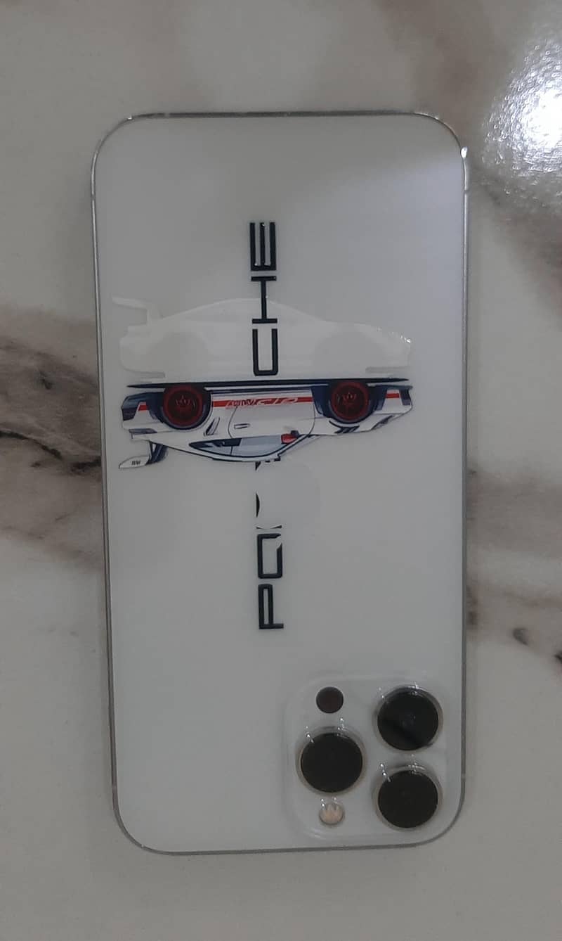 Apple iPhone 13 Pro Max 1