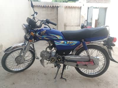 Honda CD 70 2024
