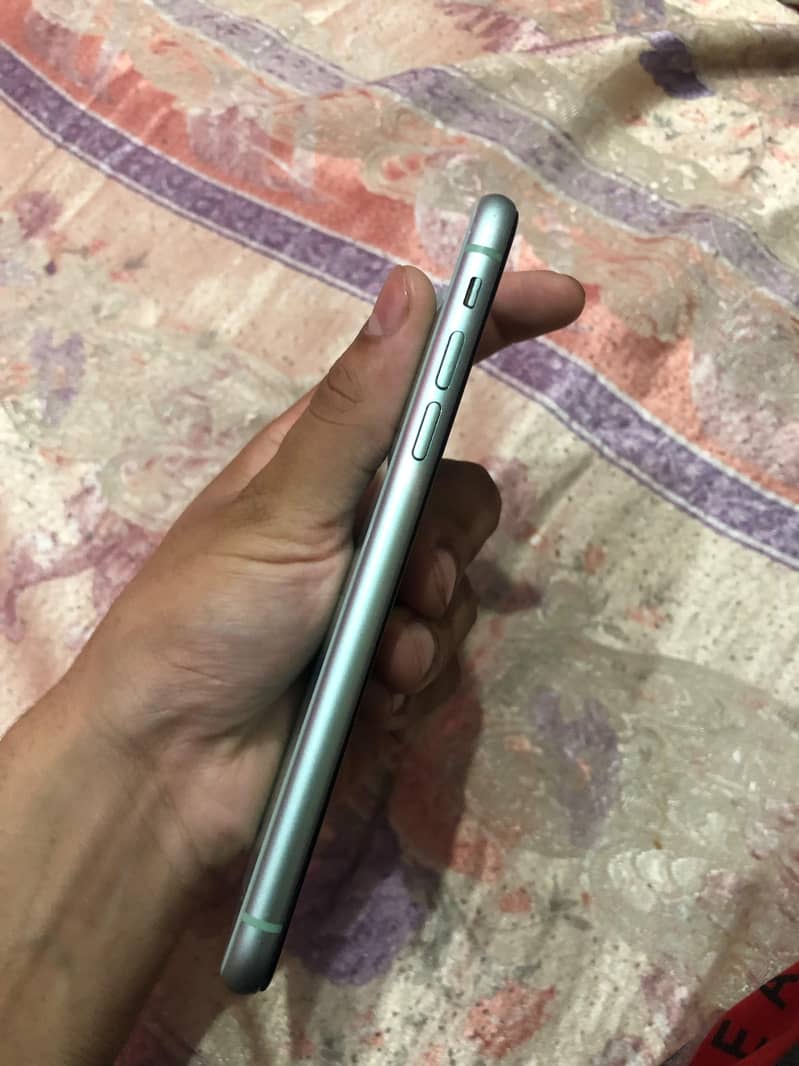 Apple iPhone 11 1