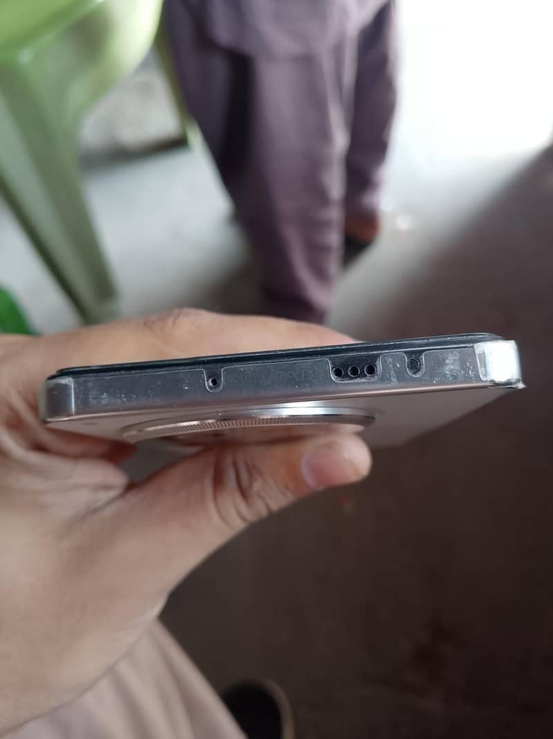Tecno CAMON 30 1