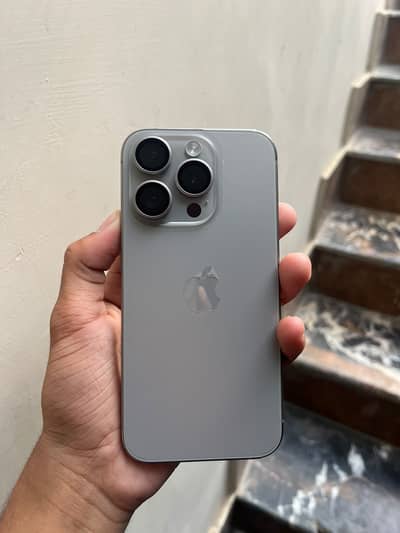 Apple iPhone 15 Pro