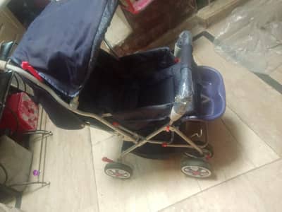 Baby stroller. 2in 1 chair with seat
