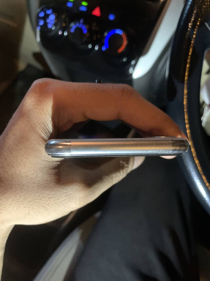 Apple iPhone X 2