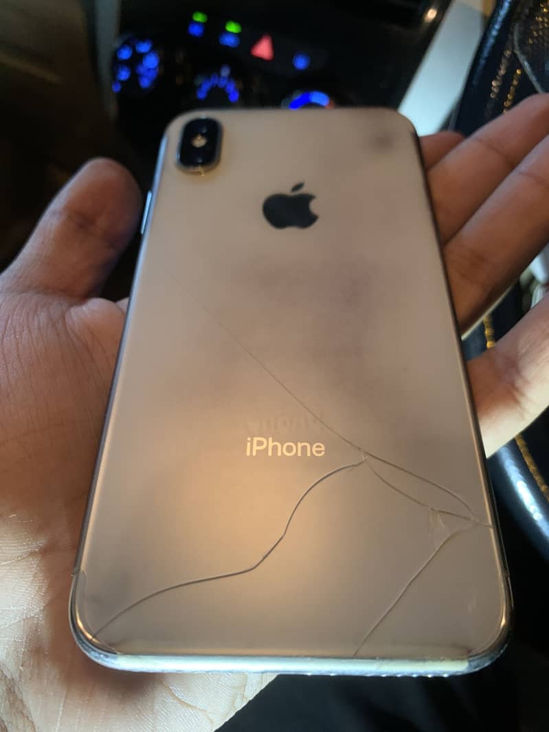 Apple iPhone X 3