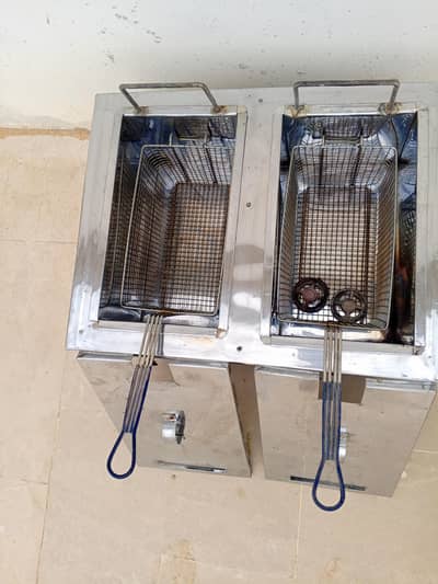 Commercial Double Tank Gas Deep Fryer – Stainless Steel (Urgent Sale)