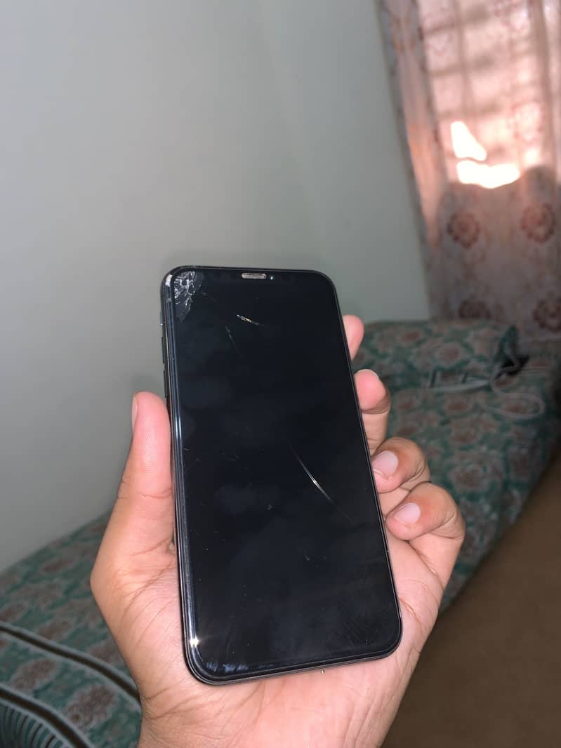 Apple iPhone X 3