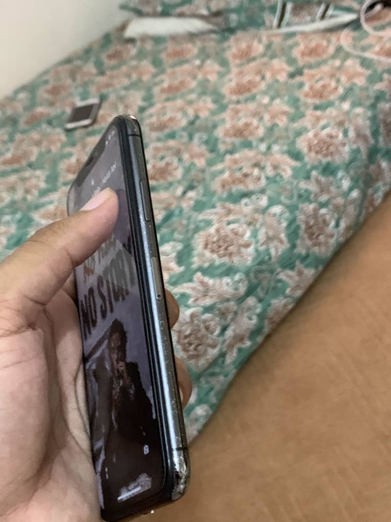 Apple iPhone X 9