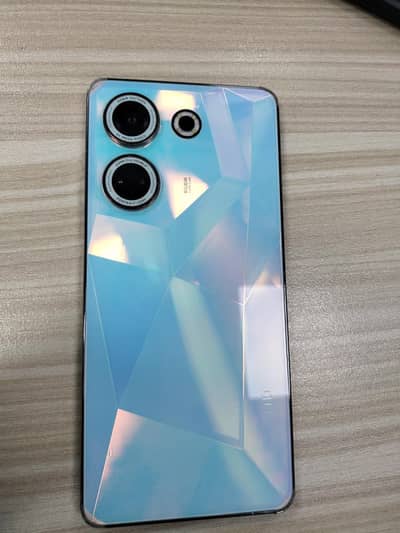Tecno CAMON 20