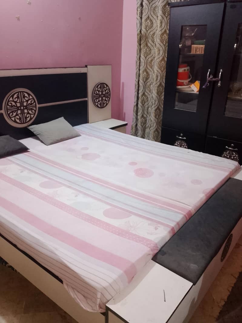 complete bed room set 1