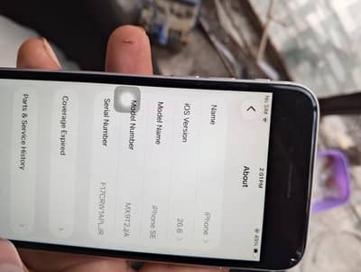 Apple iPhone SE