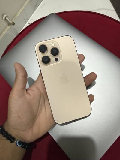 Apple iPhone 16 Pro Jv