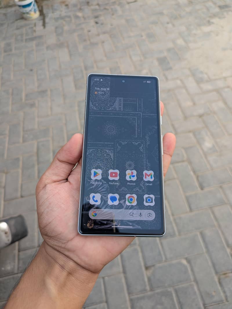 Google Pixel 7a 2