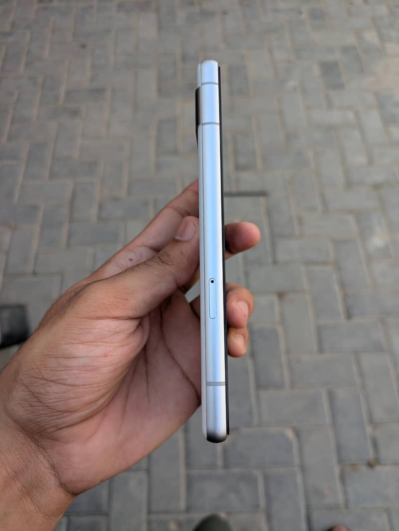 Google Pixel 7a 5
