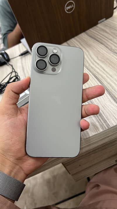Apple iPhone 15 Pro Max