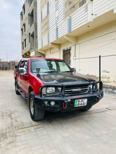 Isuzu 2006 Mint Condition