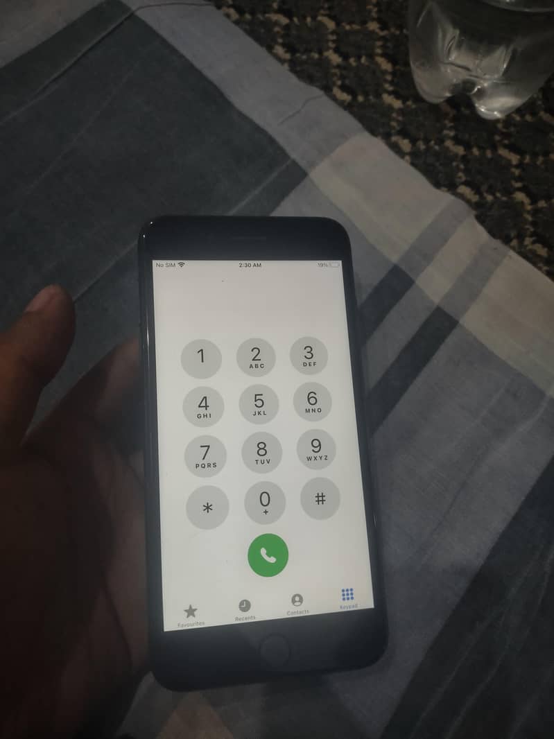 Apple iPhone 8 Plus 0