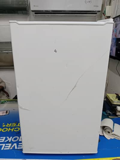 Dawnlance Room size Refrigerator For sale Mint Condition