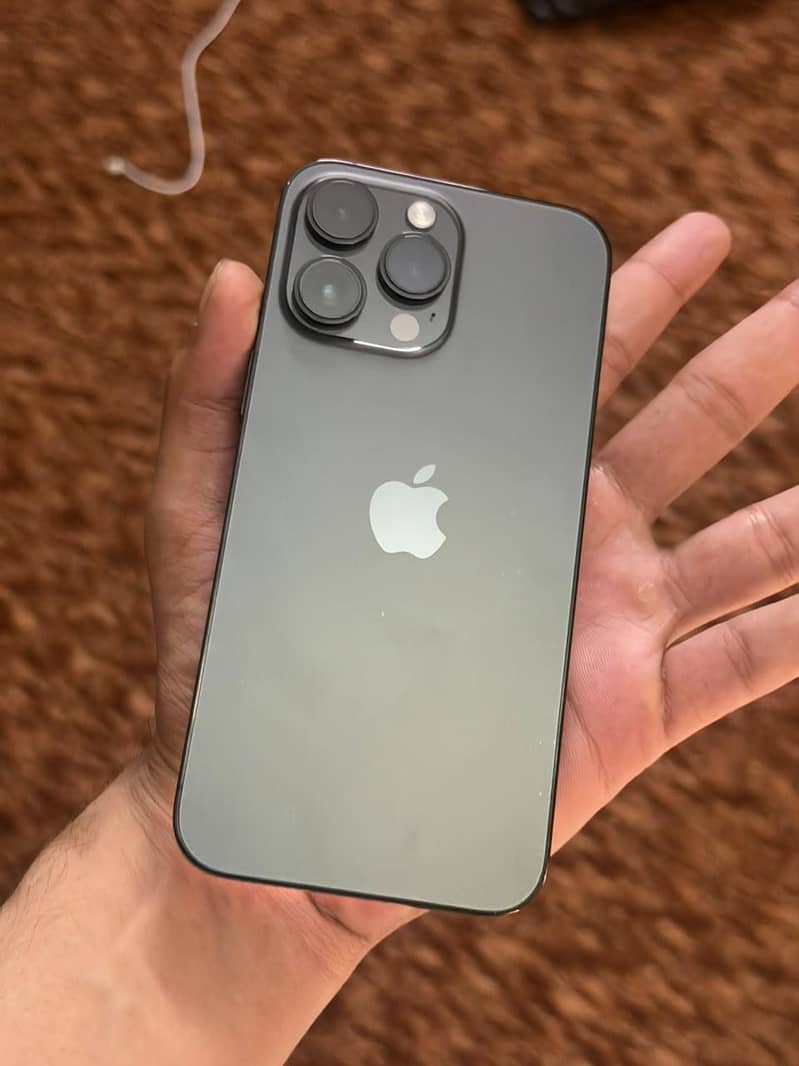 Apple iPhone 14 Pro Max 3