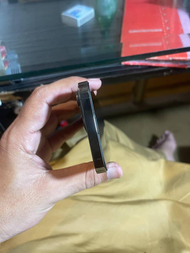 iPhone 13pro 5