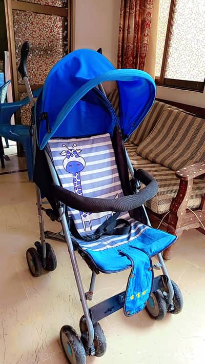 Selling baby stroller in light weight