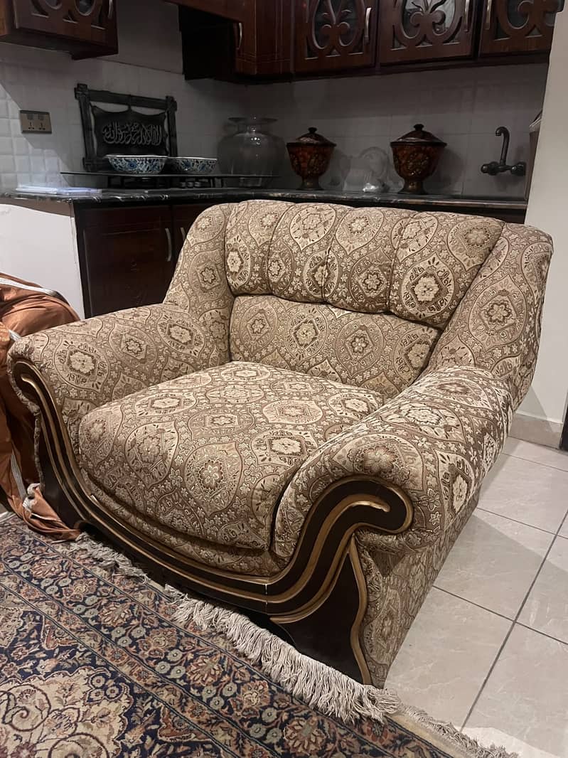 Luxury sofa set with table 1