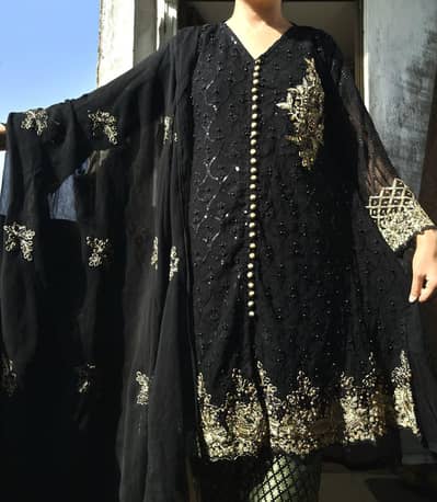 3 pc fancy dress only 1 time used