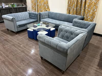 Well maintained furniture for sale