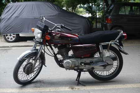 Honda 125 2020 model 2021 registered Red colour