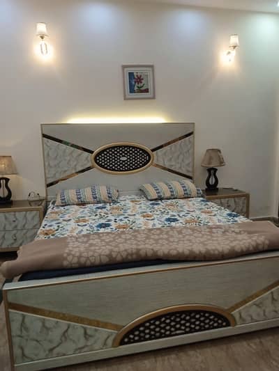 Luxurious  full bedroom room set urgently  sale few months  use
