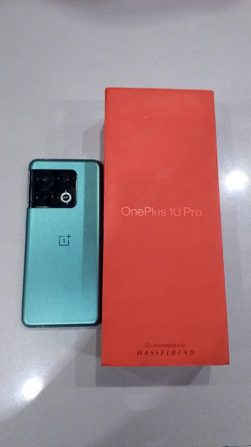 One Plus 10 Pro 1