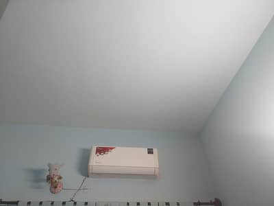 Dawlance 1ton Ac for sale 10by 10 condition