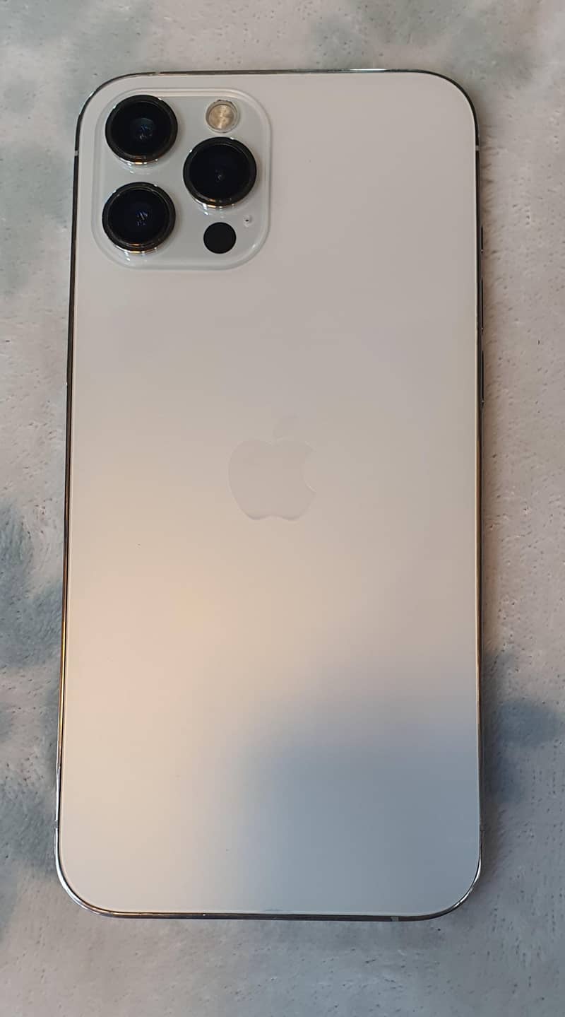 Apple iPhone 12 Pro Max 4