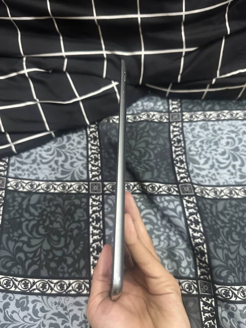 Ipad 9th generation 7
