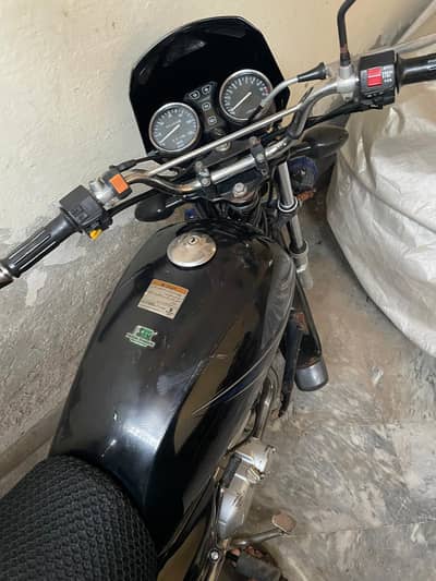 Suzuki GS 150