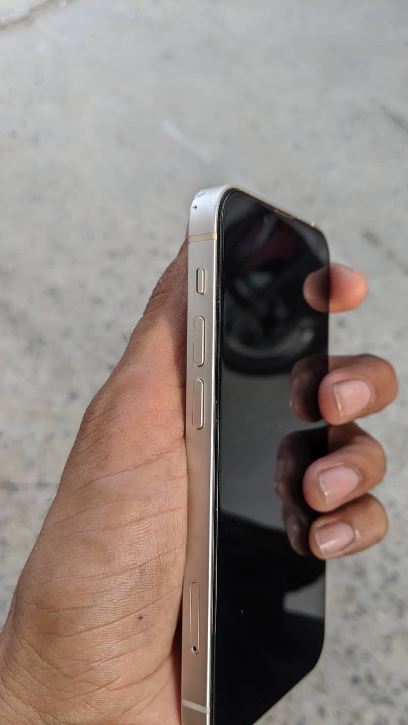Apple iPhone 13 mini 14