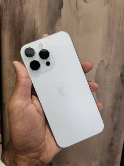 Iphone 16 pro max Factory Unlock